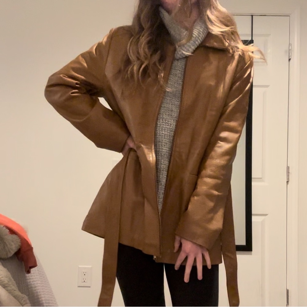 super adorable 100% leather jacket